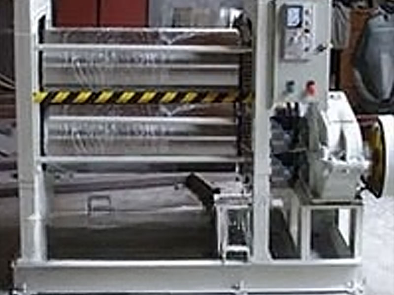 Roll-to-Roll presēšanas mašīna